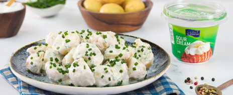 Easy Creamy Sour Cream Potato Salad